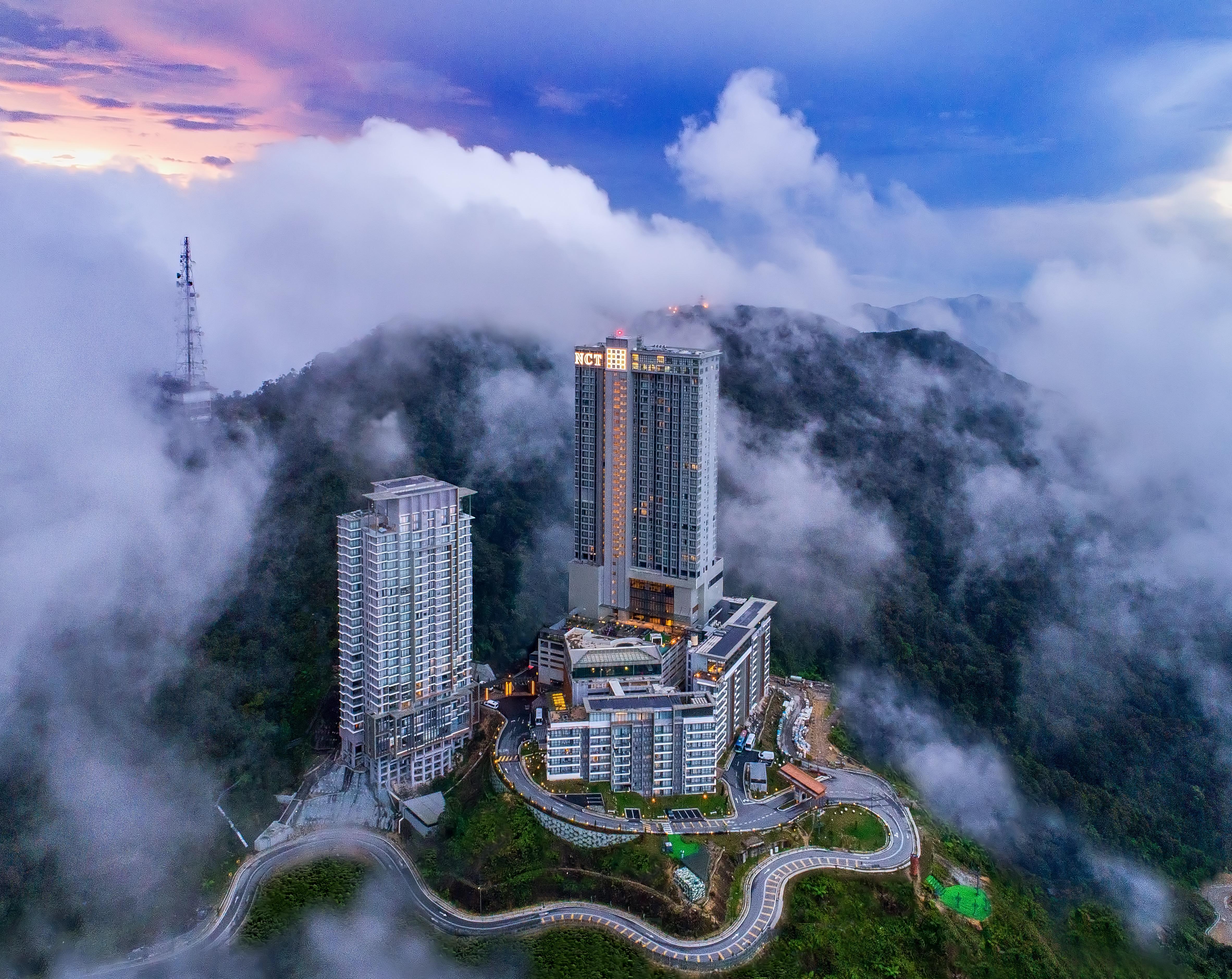 Grand Ion Delemen Hotel Гентинг Хайлендс Екстериор снимка The Peak Residence